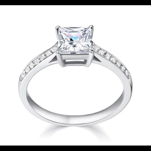 THE OLIVIA ENGAGEMENT RING - Picture 4 of 4